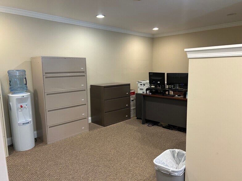 More Photos Of 1 Bethany Rd, Hazlet Office For Sale