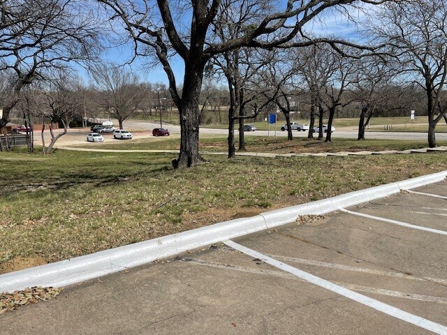 More Photos Of 1130-1131 N Walnut Creek Dr, Mansfield Land For Sale