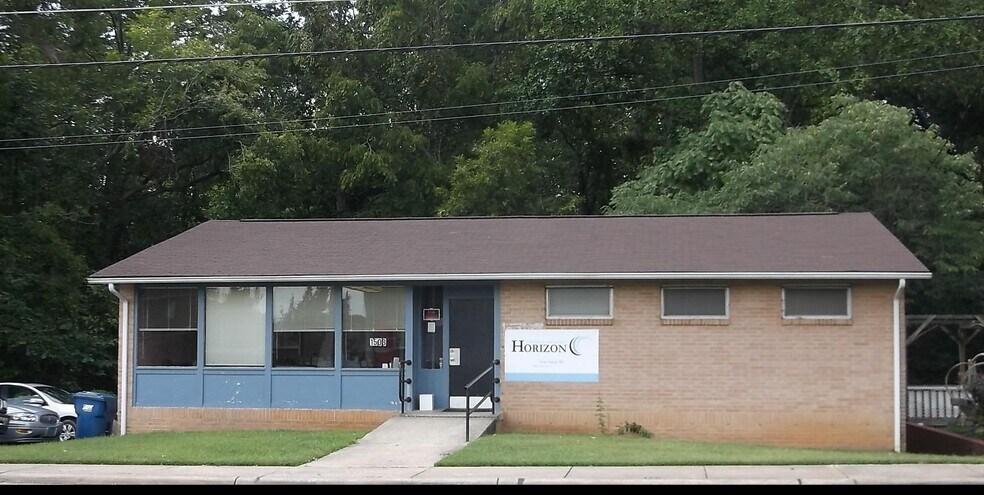 Primary Photo Of 1508 Main St, Ramseur Medical For Sale
