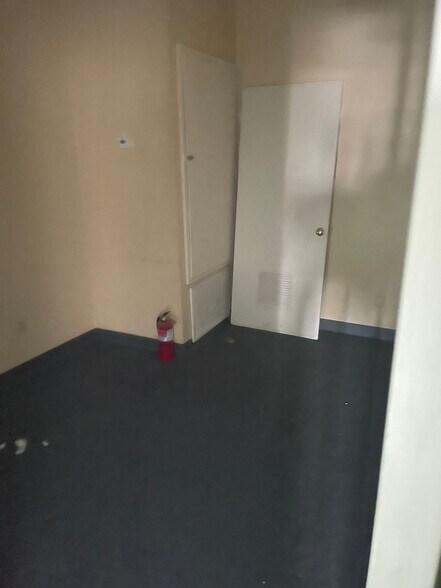 More Photos Of 3601 E 29th St, Bryan Unknown For Lease