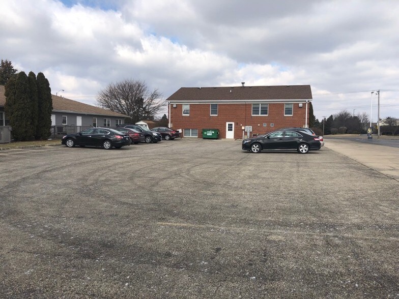 More Photos Of 1430 DeKalb Ave, Sycamore Office For Lease