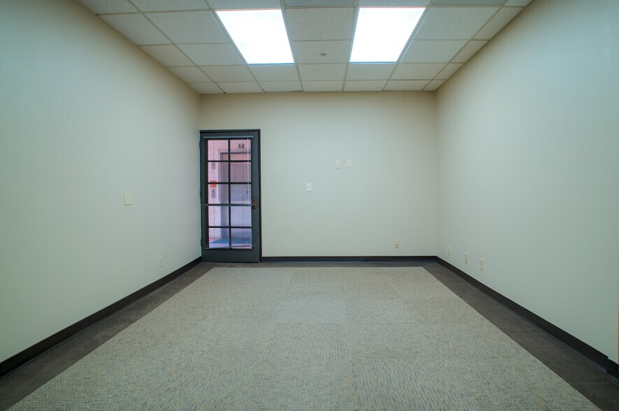 More Photos Of 1611 E 4th St, Santa Ana Loft Creative Space For Lease