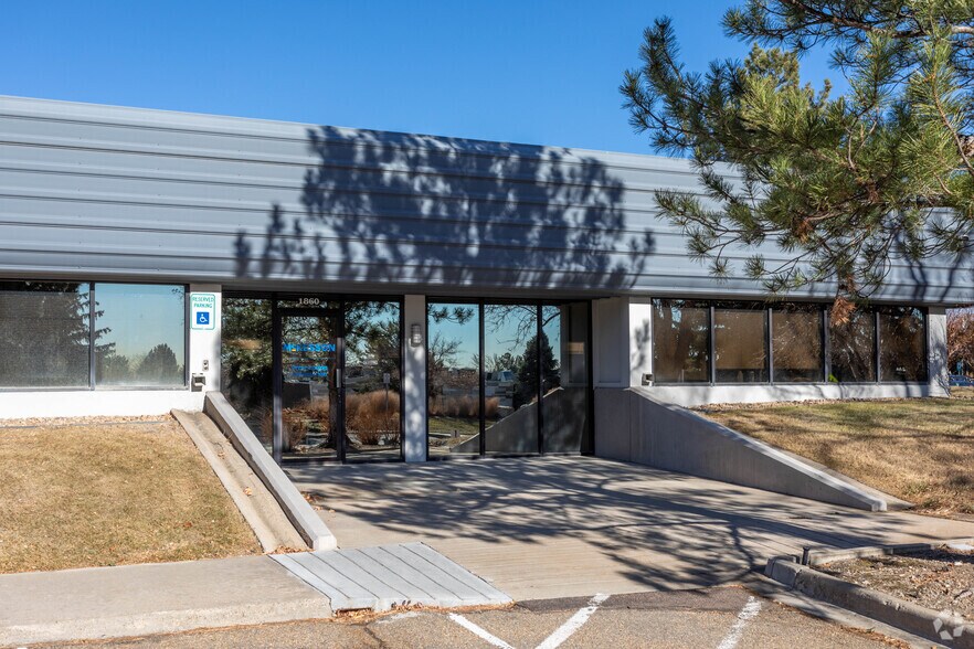 More Photos Of 1860 Lefthand Cir, Longmont Light Manufacturing For Sale