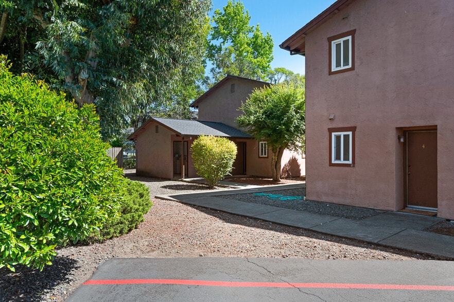 More Photos Of 7488 Bridgit Dr, Rohnert Park Apartments For Sale