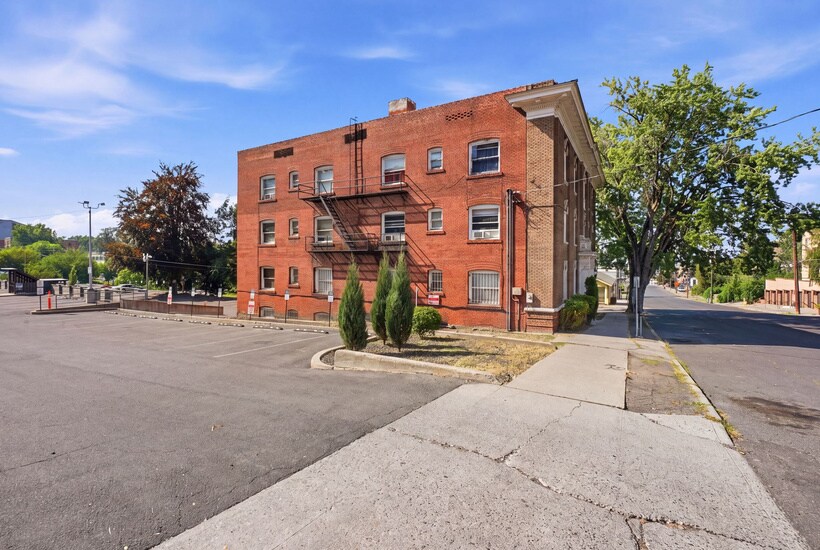 More Photos Of 702 S Bernard, Spokane Apartments For Sale