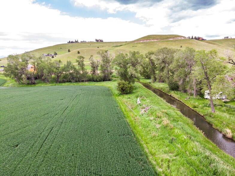 Primary Photo Of TBD De Rham Valley Drive, Gallatin Gateway Land For Sale