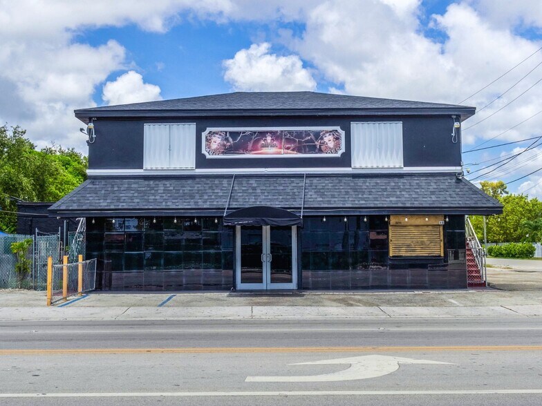 More Photos Of 3490 NW 32nd Ave, Miami General Retail For Sale