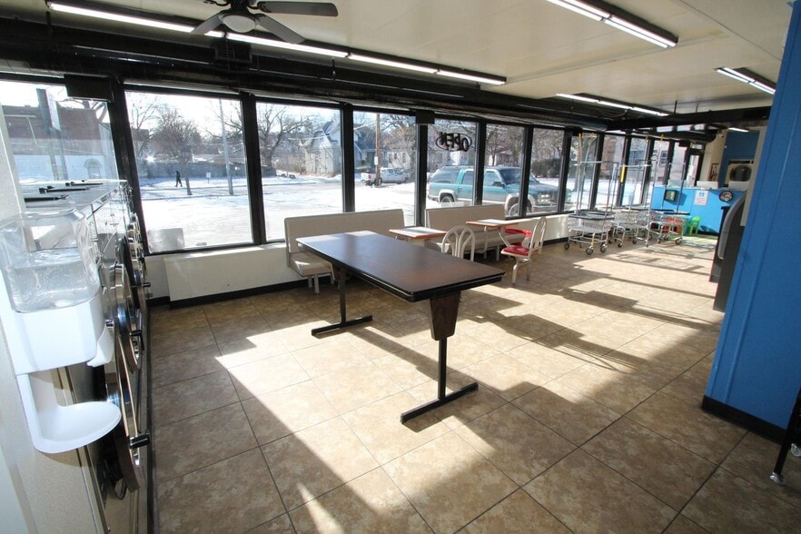 More Photos Of 312 W Keefe Ave, Milwaukee General Retail For Sale