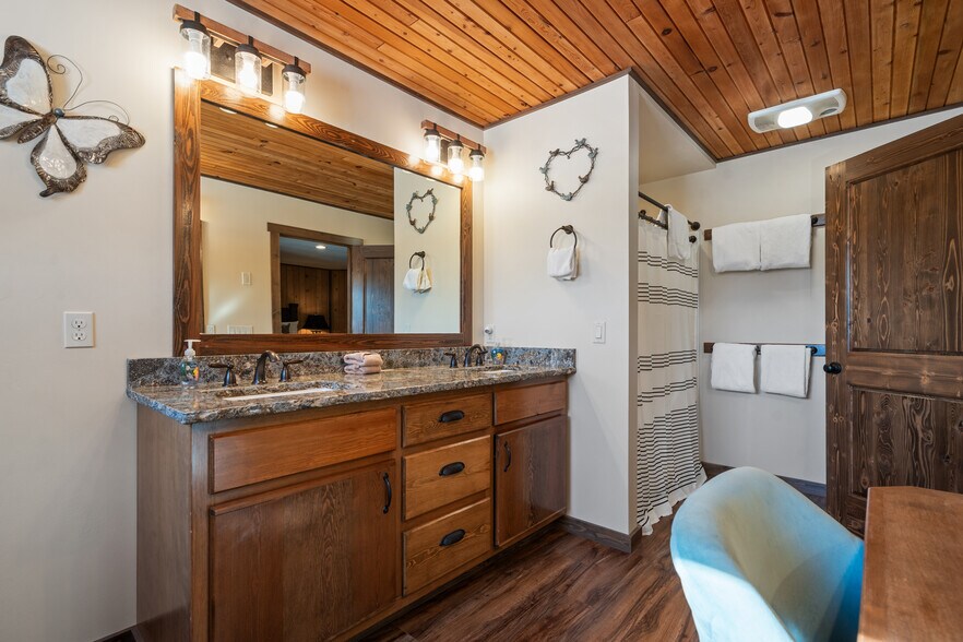 More Photos Of 1845 Hodgson Rd, Whitefish Hotel For Sale