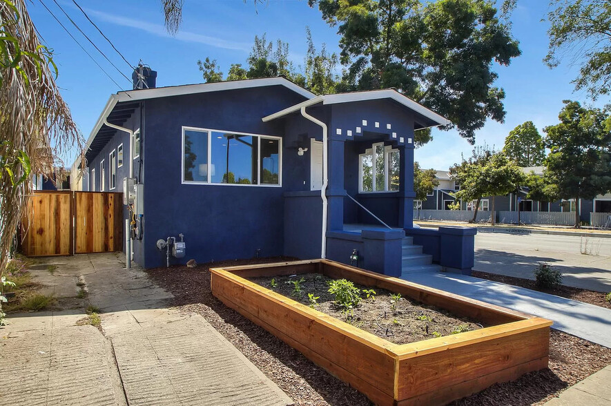 Primary Photo Of 1500 Tyler St, Berkeley Daycare Center For Lease