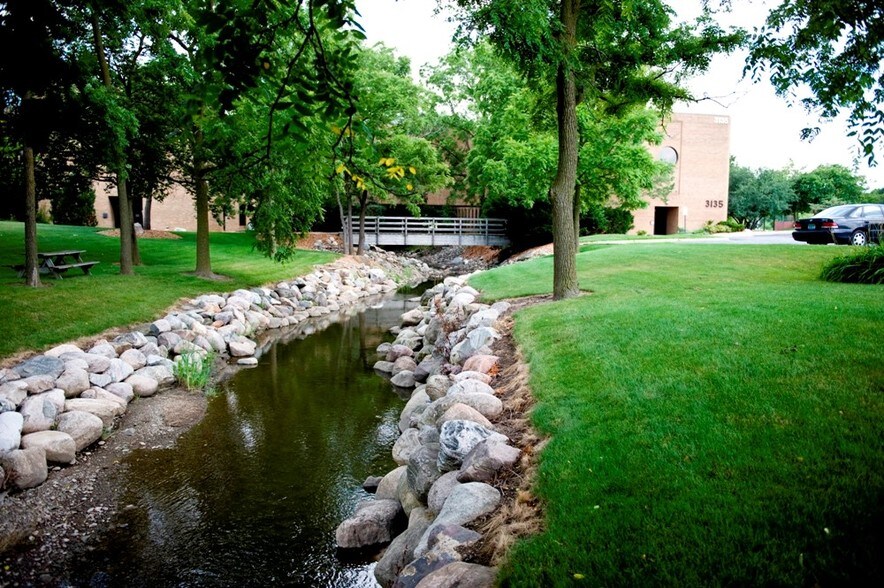 More Photos Of 3131-3135 S State St, Ann Arbor Medical For Lease