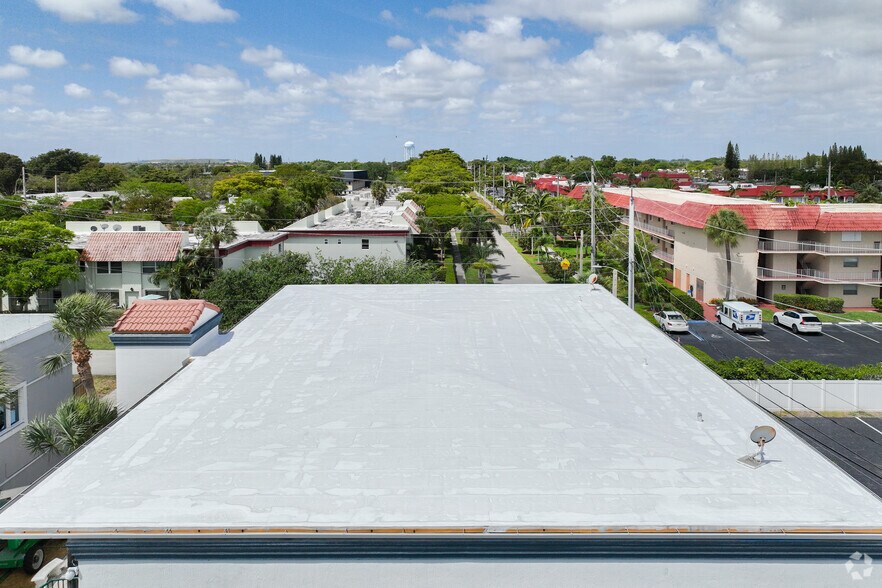 More Photos Of 811 SE 8th Ave, Deerfield Beach Office For Lease