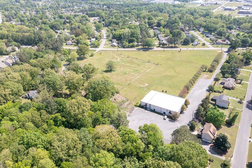 More Photos Of 419 Phillipians Blvd, Pelham Specialty For Sale