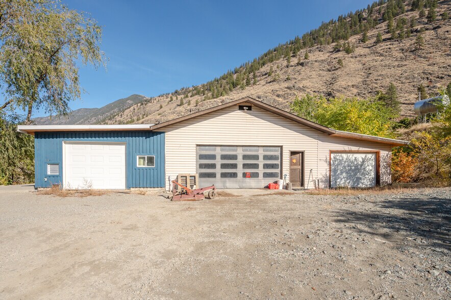 More Photos Of 1002 British Columbia 3, Cawston Winery Vineyard For Sale