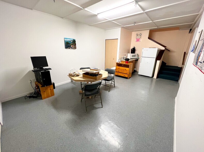 More Photos Of 188 Fries Mill Rd, Turnersville Coworking Space