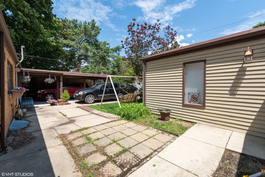 More Photos Of 822 N Washington St, Naperville Land For Sale