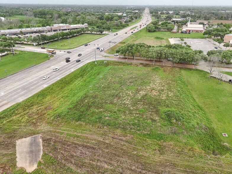 More Photos Of Highway 6 South & Knight Ct, Missouri City Land For Sale