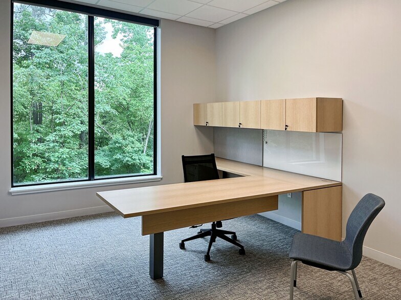 More Photos Of 1857 Commons North Dr, Tuscaloosa Office For Lease