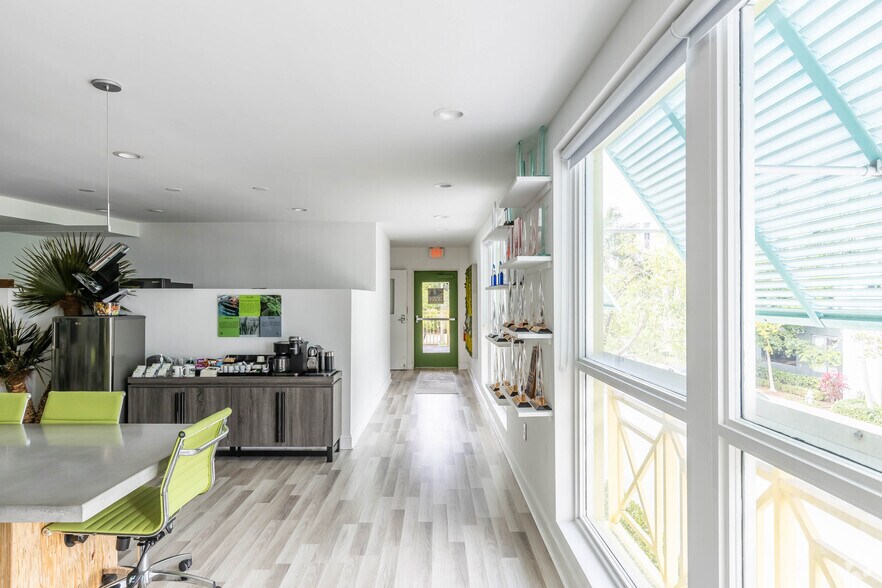 More Photos Of 101 SE 2nd Ave, Delray Beach Restaurant For Lease