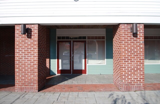 More Photos Of 1600 Falmouth Rd, Centerville General Retail For Lease