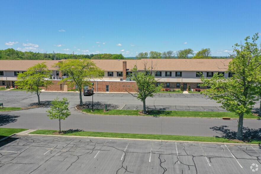 More Photos Of 251-275 Wall St, Princeton Office For Lease