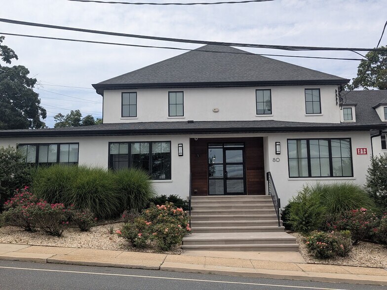 Primary Photo Of 80 Glen Head Rd, Glen Head Apartments For Lease