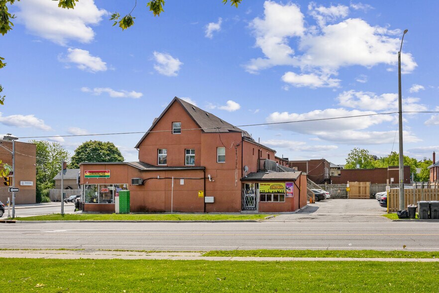 More Photos Of 134-142 Simcoe St S, Oshawa Apartments For Sale