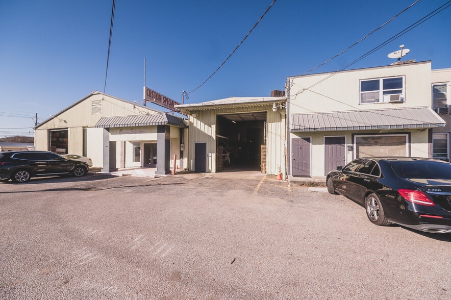 Primary Photo Of 3223 25th St, Metairie Loft Creative Space For Sale