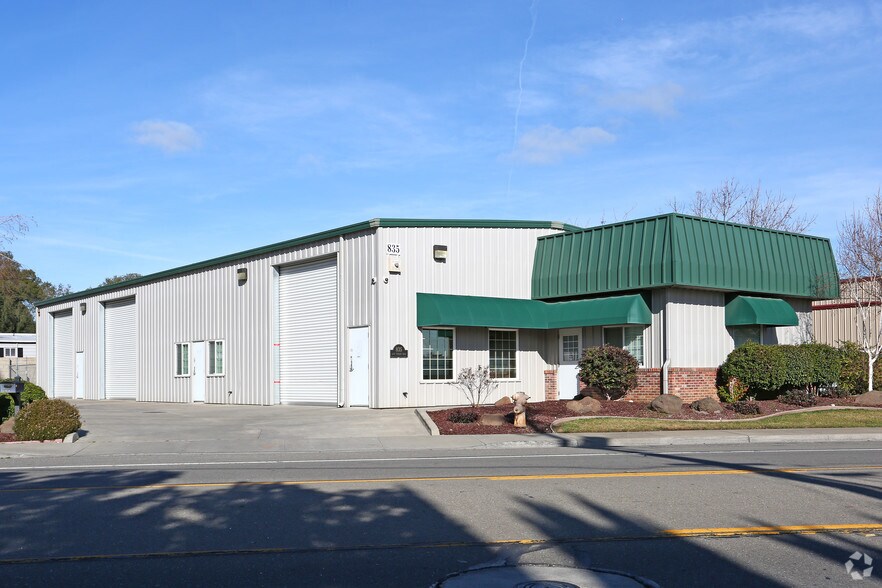 More Photos Of 835 E Turner Rd, Lodi Warehouse For Lease