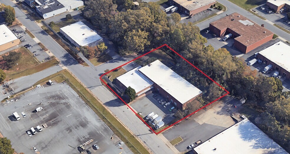 Primary Photo Of 2651 Bagby Ln, Charlotte Warehouse For Sale
