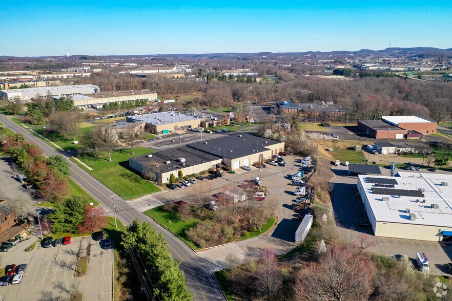 More Photos Of 155 Thorn Hill Rd, Warrendale Distribution For Sale