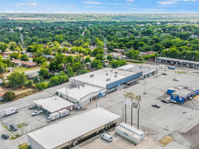 More Photos Of 8309-8325 Camp Bowie W Blvd, Fort Worth Unknown For Lease