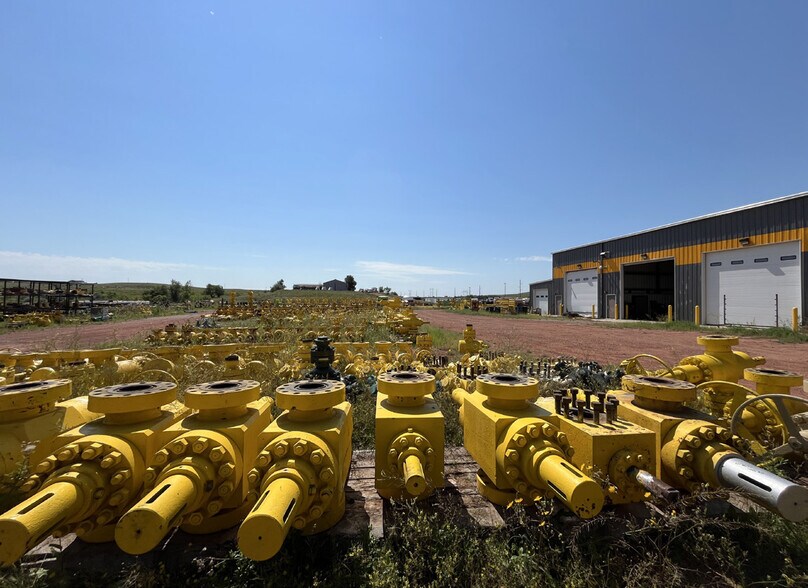 More Photos Of 3102 Main Street, Watford City Industrial For Sale