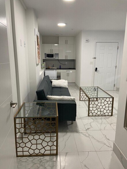 More Photos Of 1330 15th St, Miami Beach Apartments For Sale