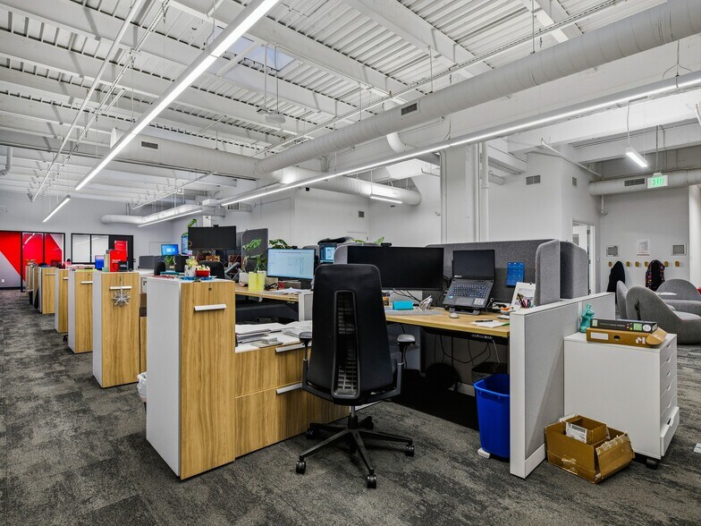 More Photos Of 14 O'Henry Ave, Asheville Loft Creative Space For Lease