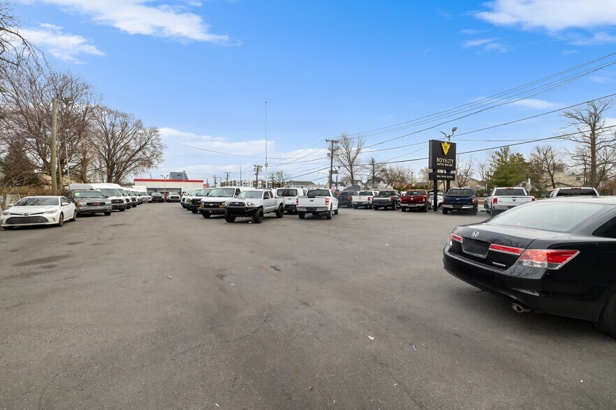 More Photos Of 120-140 US Highway 46, Little Ferry Auto Dealership For Lease