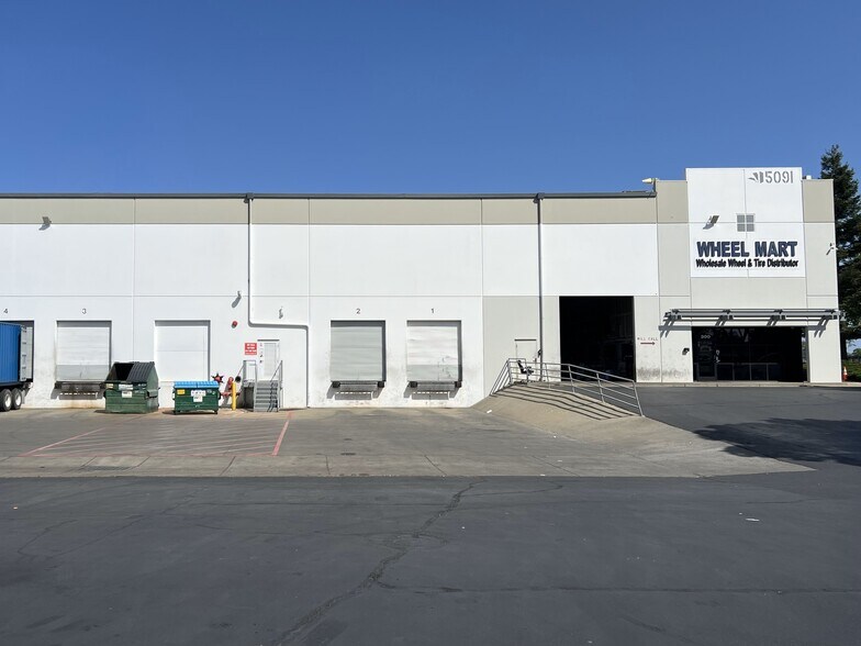 More Photos Of 5091 Kelton Way, Sacramento Warehouse For Lease