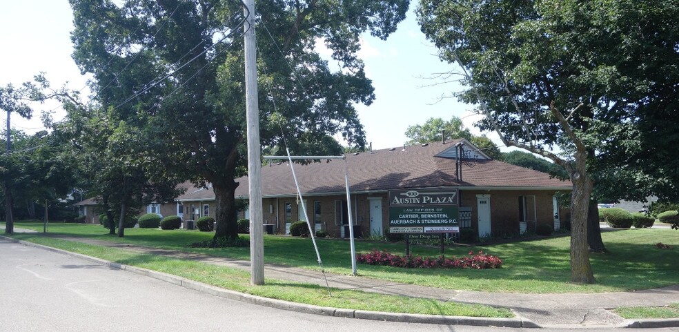 More Photos Of 100 Austin Plz, Patchogue Office Residential For Lease