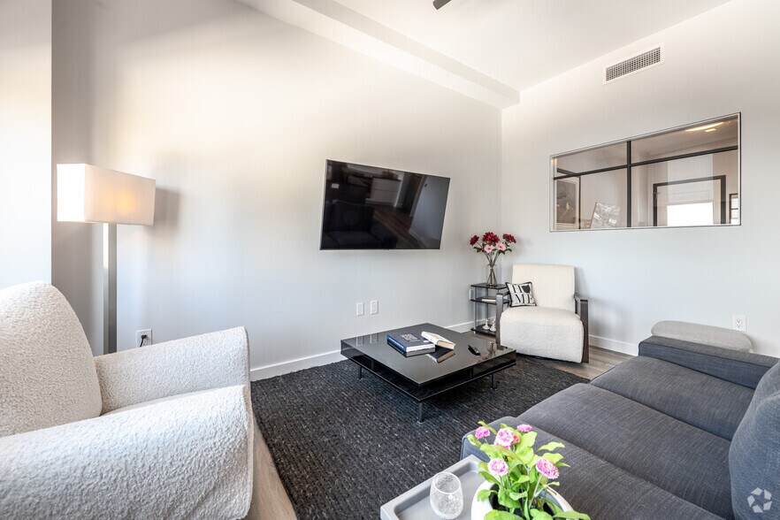 More Photos Of 159 S Main St, Akron Apartments For Lease