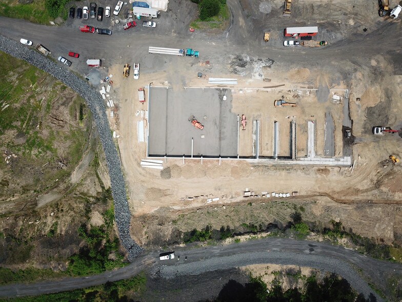 More Photos Of 12 S Tremont Rd, Tremont Land For Lease