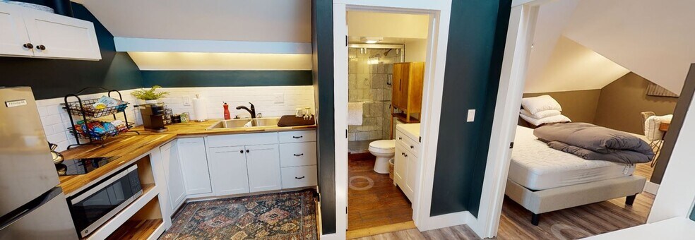 More Photos Of 924 E 8th St, Chattanooga Dormitory For Sale