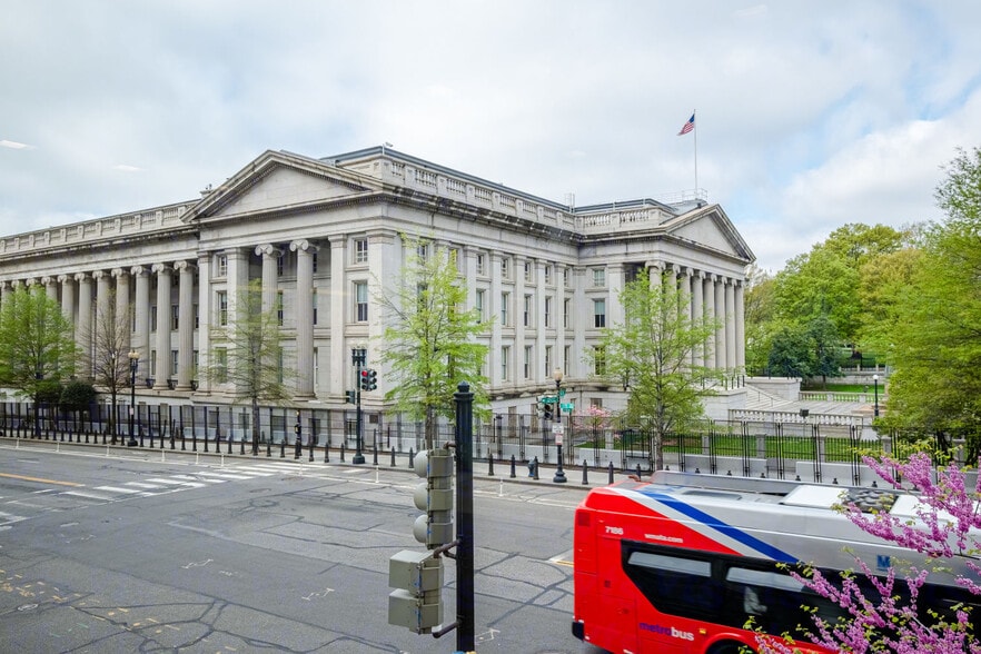 More Photos Of 1440 New York Ave NW, Washington Office For Lease