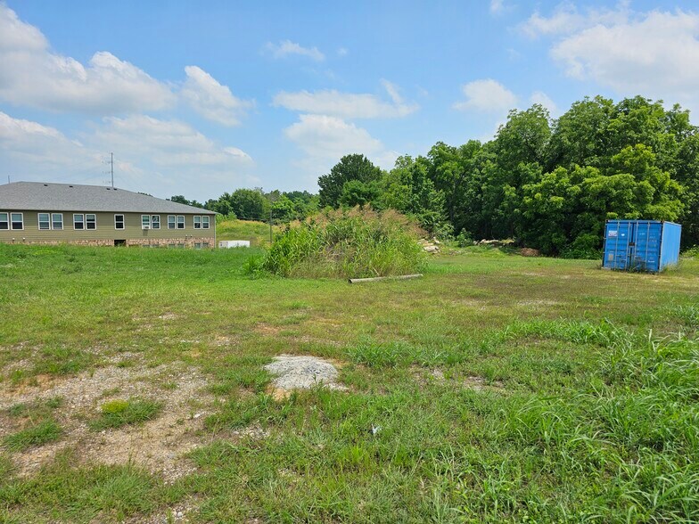 More Photos Of 1210 N 1st Ave, Durant Warehouse For Sale