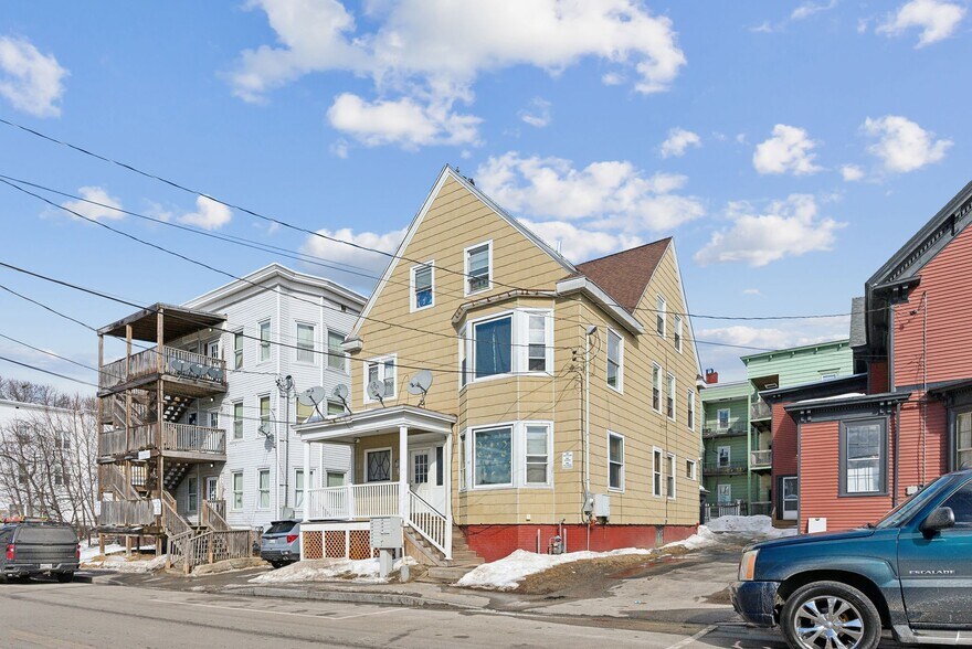 More Photos Of 92 Bartlett St, Lewiston Multifamily For Sale