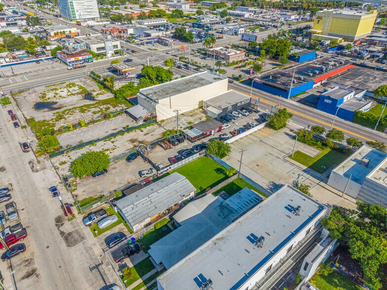 More Photos Of 2548 NW 36th St, Miami Auto Dealership For Lease