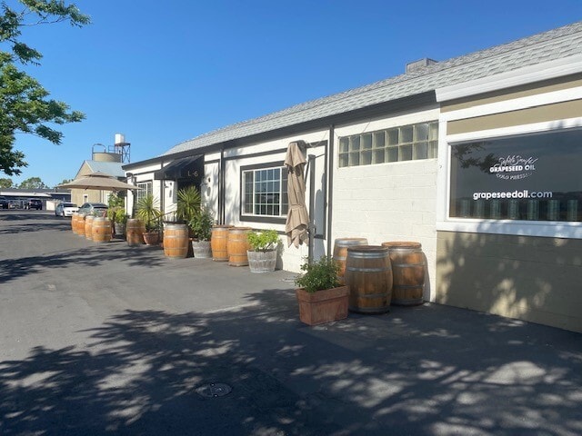 More Photos Of 68 S Coombs St, Napa Unknown For Lease
