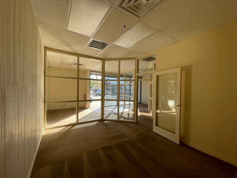 More Photos Of 77570 Springfield Ln, Palm Desert Warehouse For Sale