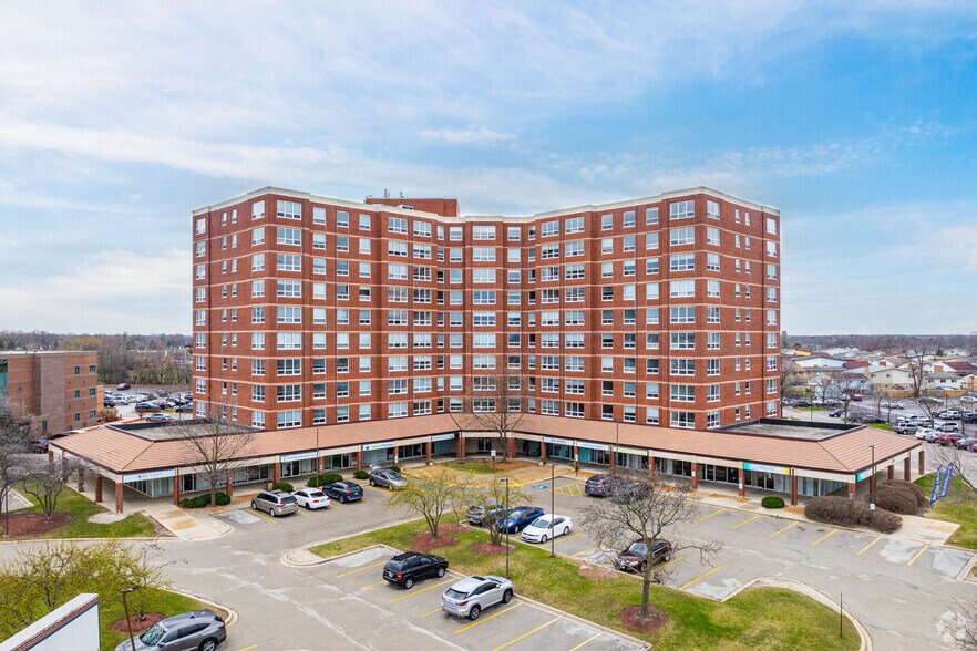 More Photos Of 8975 W Golf Rd, Niles Apartments For Lease