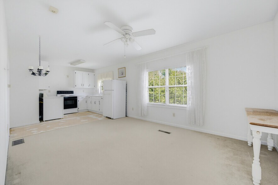 More Photos Of 129 Marble Mill Rd, Marietta Medical For Sale