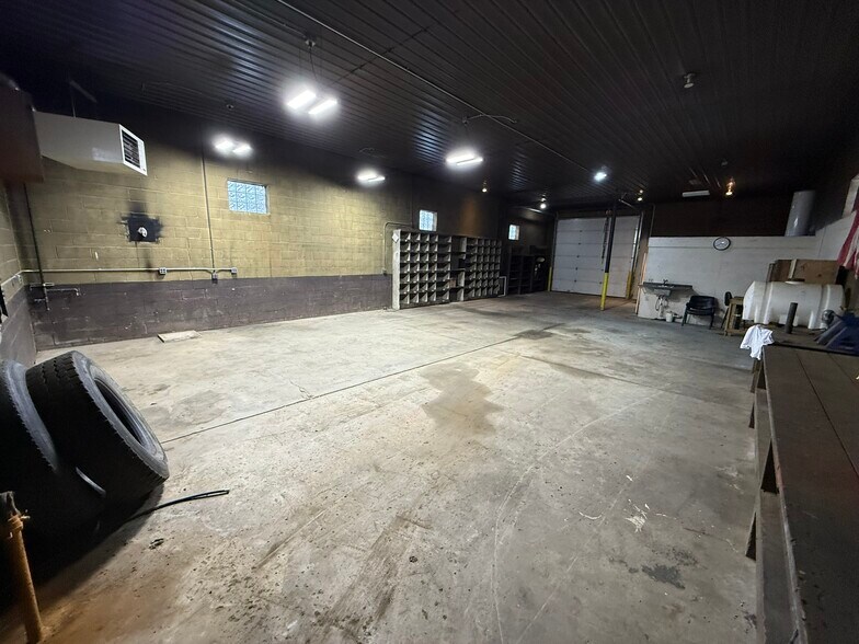 More Photos Of 11990 NE Sate Route 800, Magnolia Industrial For Lease